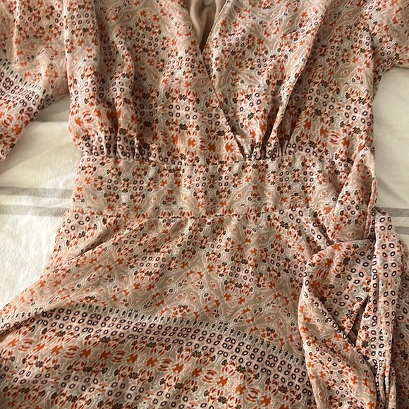 Dress - Picture 3 of 4